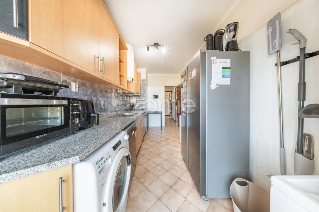 Apartamento T2 para Venda em Ferreiros e Gondizalves Foto 6