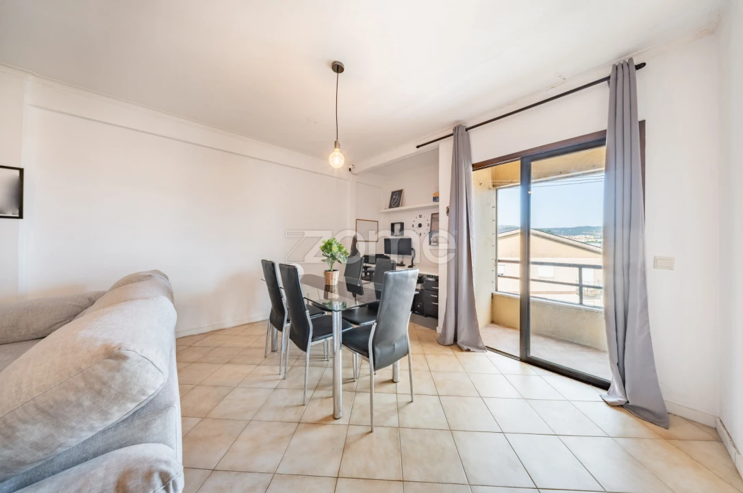 Apartamento T2 para Venda em Ferreiros e Gondizalves Foto 13