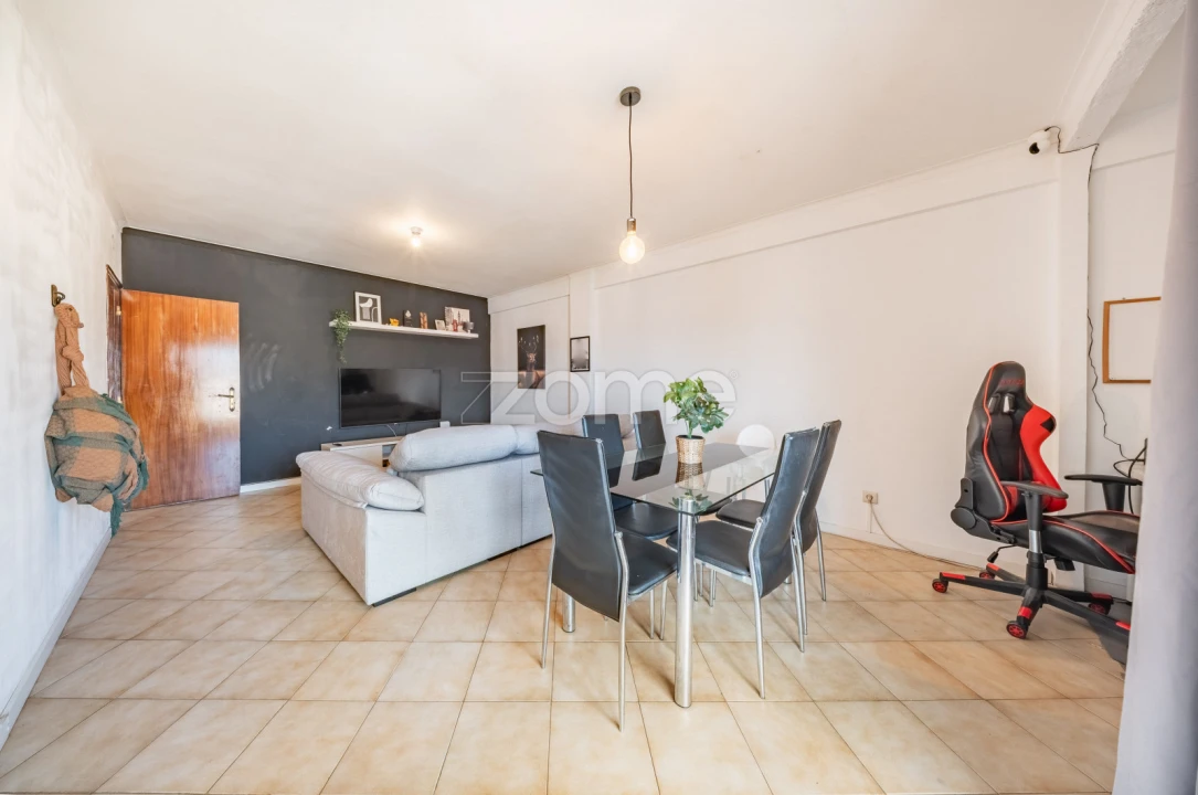 Apartamento T2 para Venda em Ferreiros e Gondizalves Foto 11