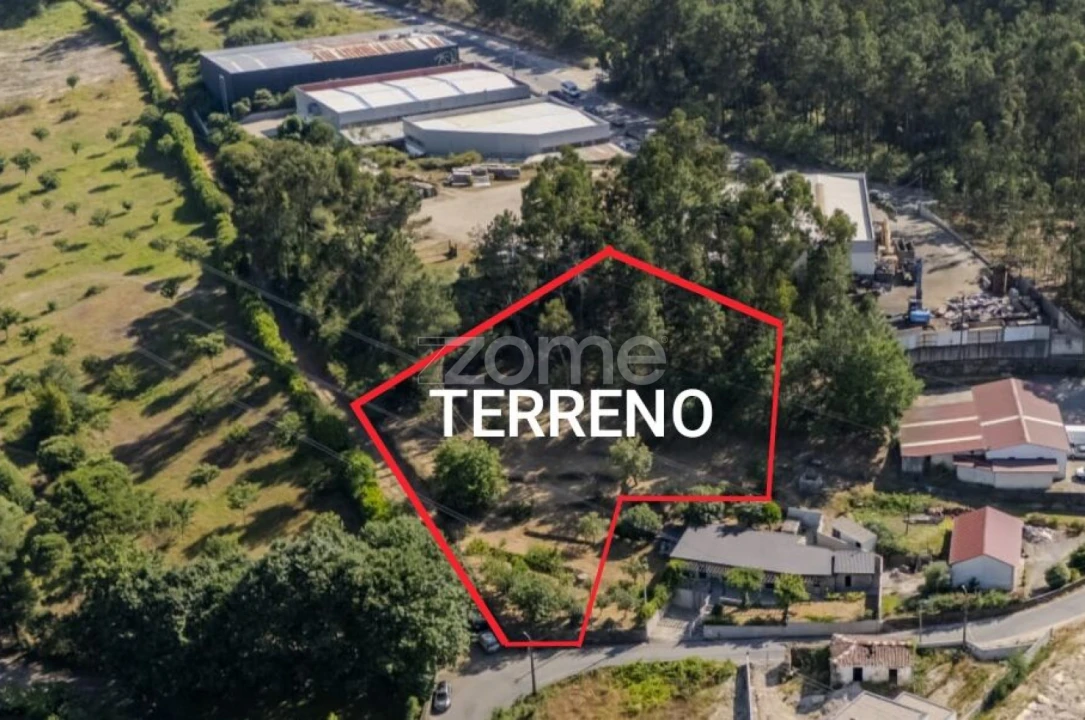 Terreno para Venda em Sabariz Foto 2