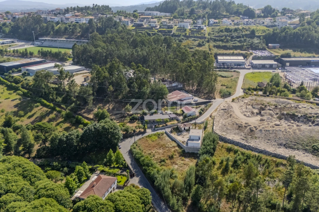 Terreno para Venda em Sabariz Foto 3
