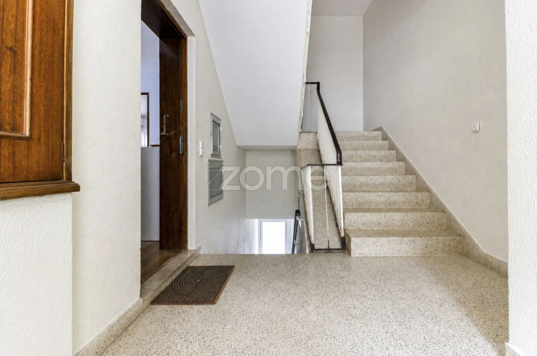 Apartamento T2 para Venda em Nogueira e Silva Escura Foto 25
