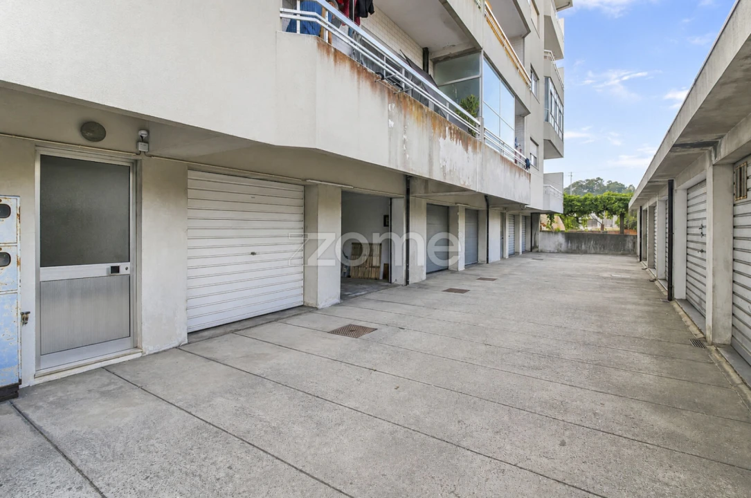 Apartamento T2 para Venda em Nogueira e Silva Escura Foto 27