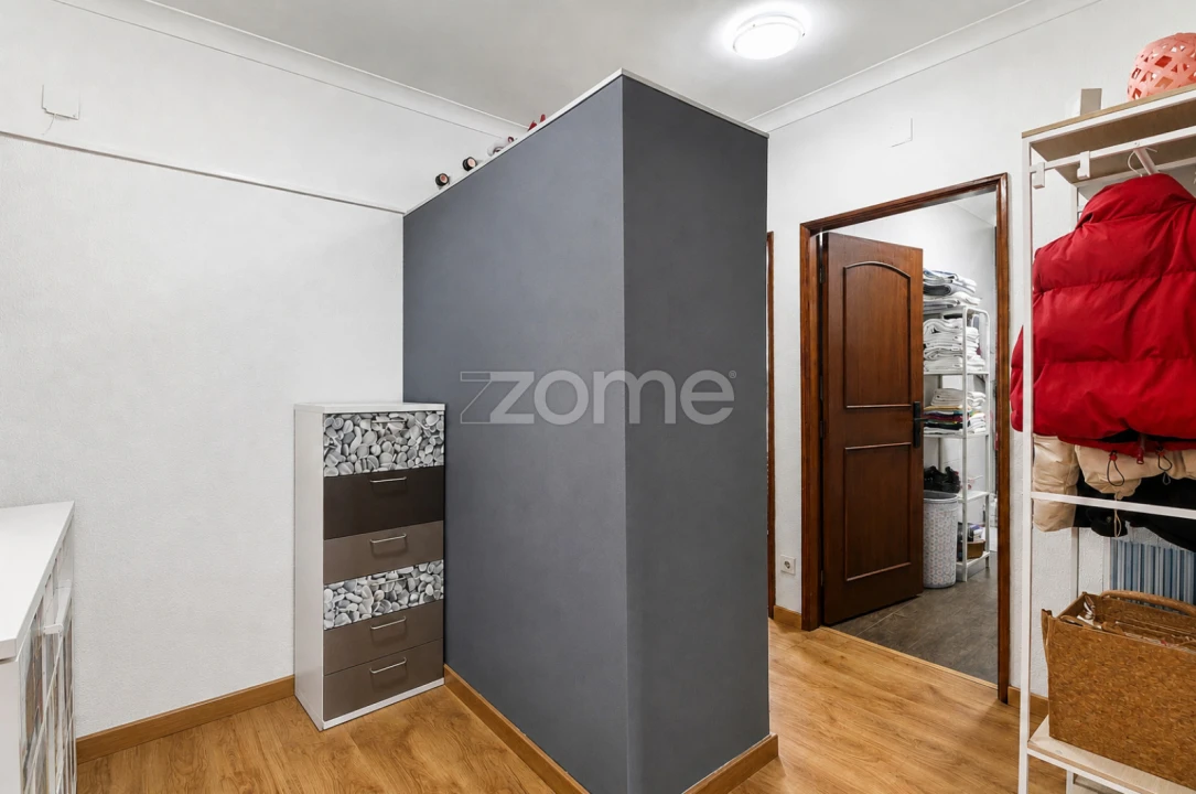 Apartamento T2 para Venda em Nogueira e Silva Escura Foto 15