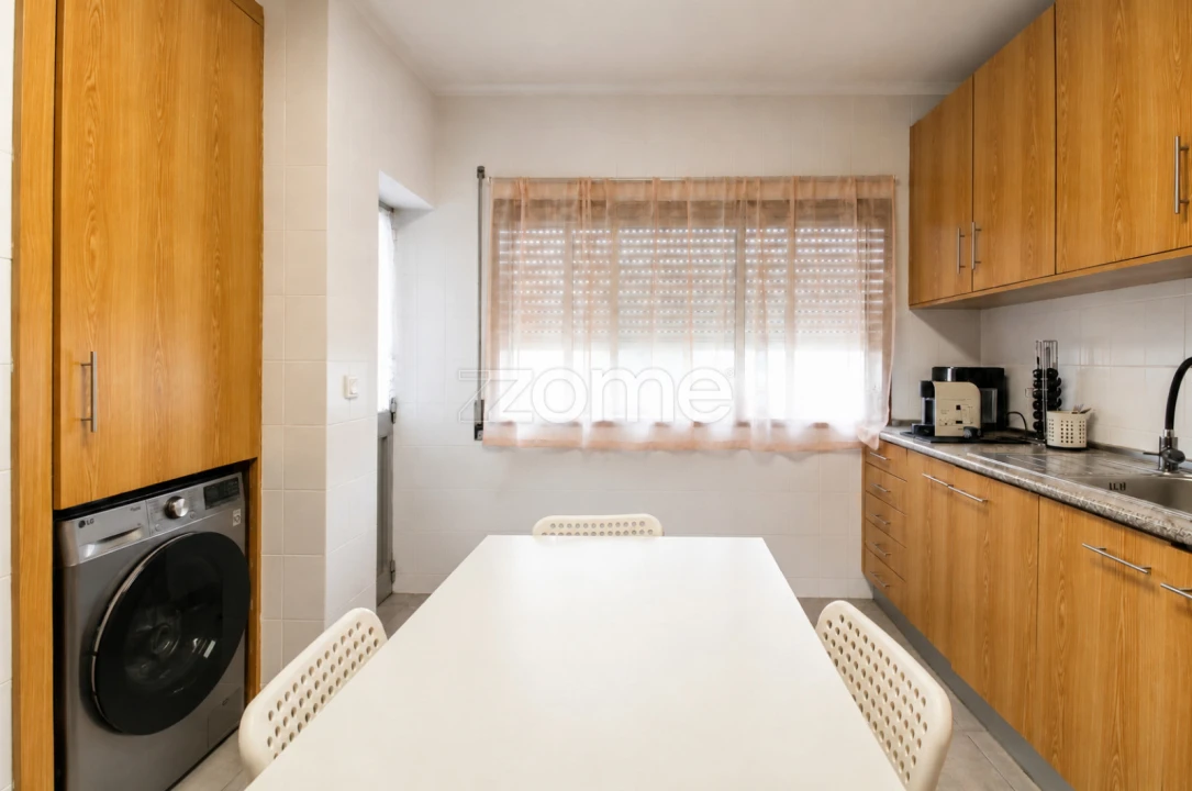 Apartamento T2 para Venda em Nogueira e Silva Escura Foto 4