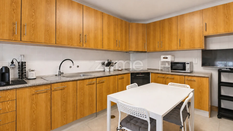 Apartamento T2 para Venda em Nogueira e Silva Escura
