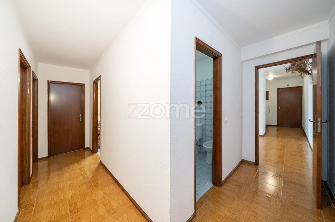 Apartamento T3 para Venda em Braga (Maximinos, Sé e Cividade) Foto 14