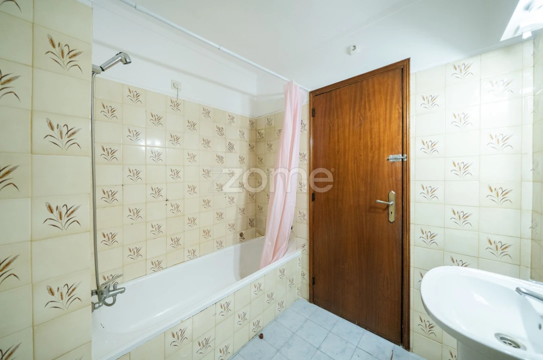 Apartamento T3 para Venda em Braga (Maximinos, Sé e Cividade) Foto 19