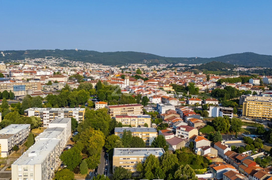 Apartamento T3 para Venda em Braga (Maximinos, Sé e Cividade) Foto 3