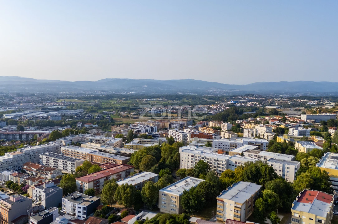 Apartamento T3 para Venda em Braga (Maximinos, Sé e Cividade) Foto 27