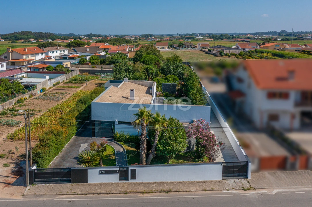Moradia T3 para Venda em Ovar, São João, Arada e São Vicente de Pereira Jusã Foto 1