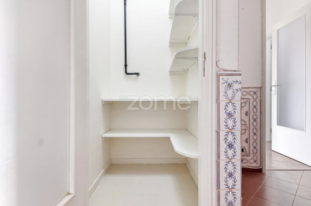 Apartamento T4 para Venda em Carcavelos e Parede Foto 14