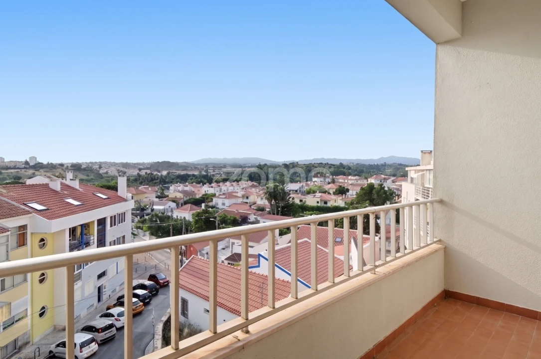 Apartamento T4 para Venda em Carcavelos e Parede Foto 21