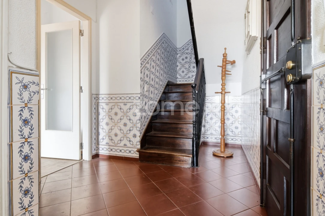 Apartamento T4 para Venda em Carcavelos e Parede Foto 5