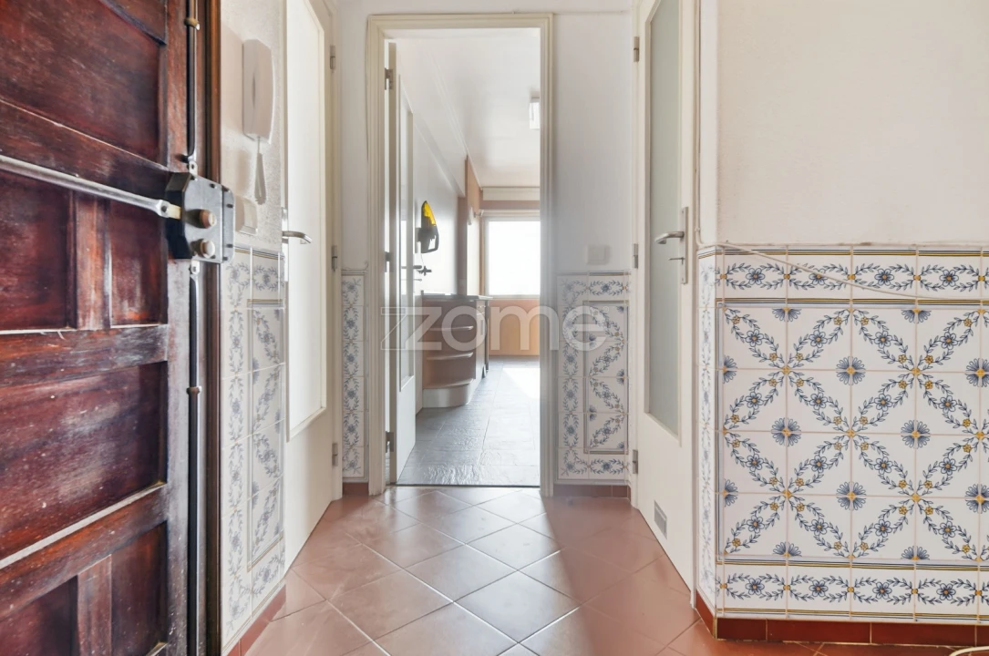 Apartamento T4 para Venda em Carcavelos e Parede Foto 6