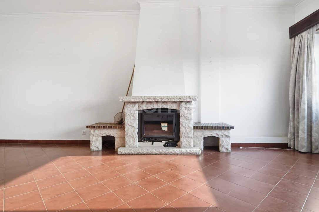 Apartamento T4 para Venda em Carcavelos e Parede Foto 8