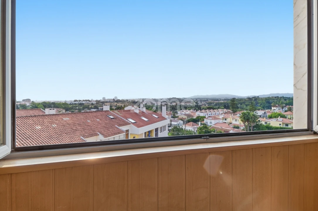 Apartamento T4 para Venda em Carcavelos e Parede Foto 13