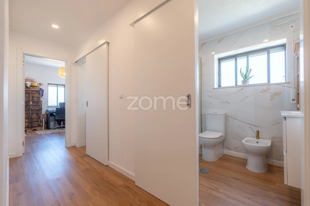 Apartamento T3 para Venda em Santa Clara e Castelo Viegas Foto 16