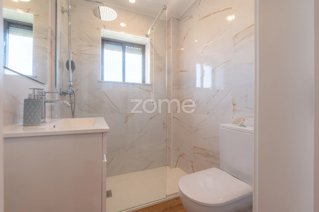 Apartamento T3 para Venda em Santa Clara e Castelo Viegas Foto 17