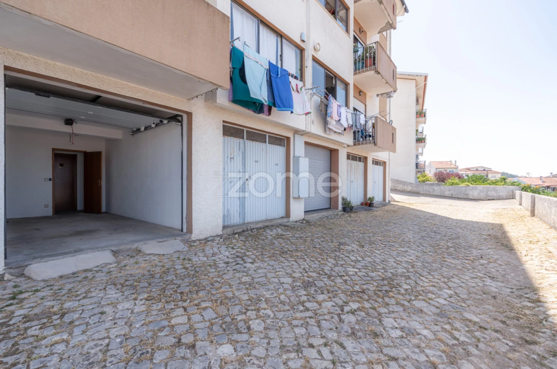 Apartamento T3 para Venda em Santa Clara e Castelo Viegas Foto 27