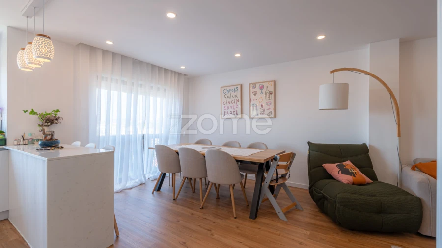 Apartamento T3 para Venda em Santa Clara e Castelo Viegas