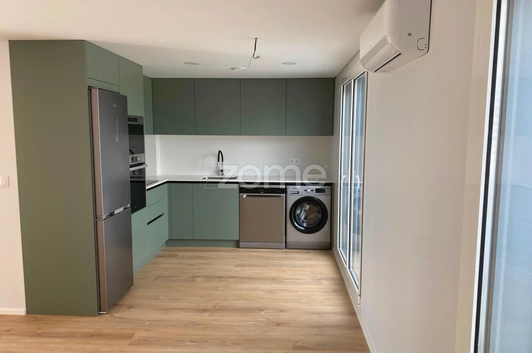 Apartamento T2 para Arrendamento em Leiria, Pousos, Barreira e Cortes Foto 1