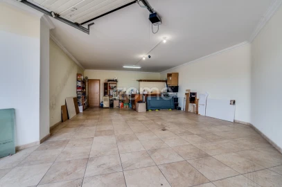 Moradia T5 para Venda em Lagos (São Sebastião e Santa Maria)