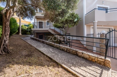 Moradia T5 para Venda em Lagos (São Sebastião e Santa Maria)