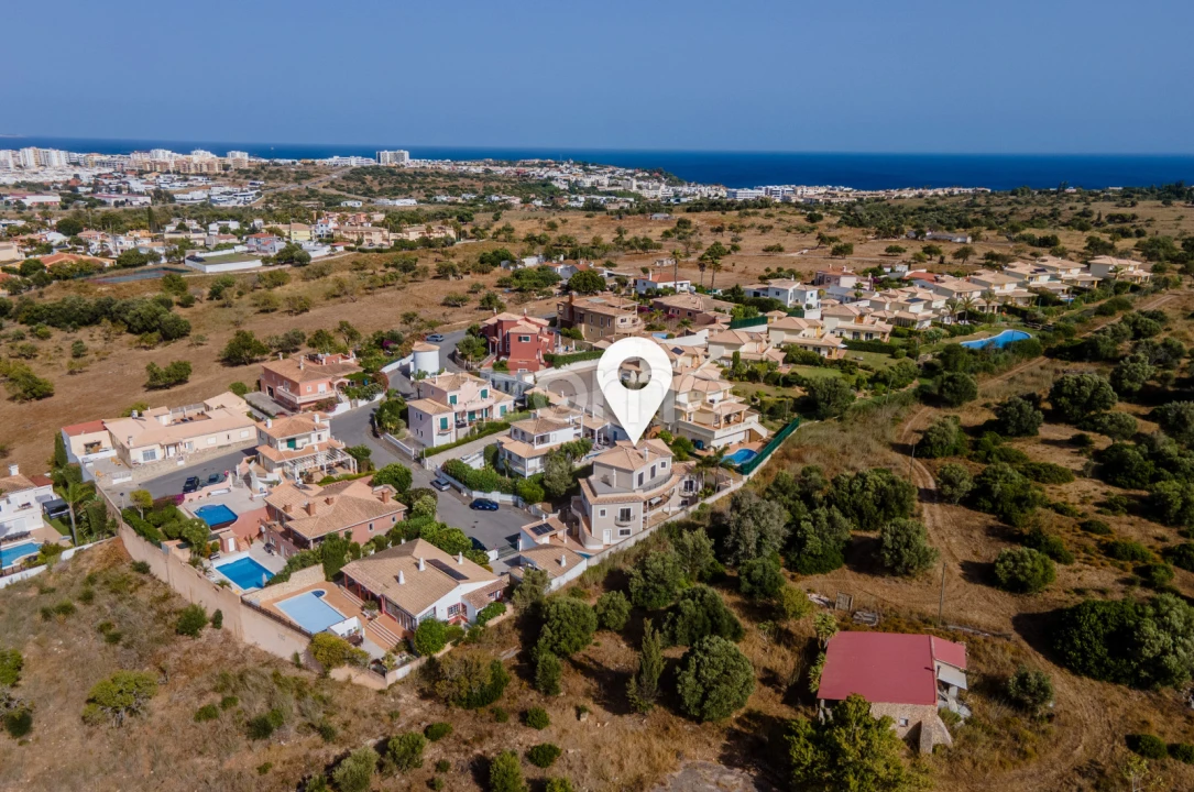 Moradia T5 para Venda em Lagos (São Sebastião e Santa Maria) Foto 48