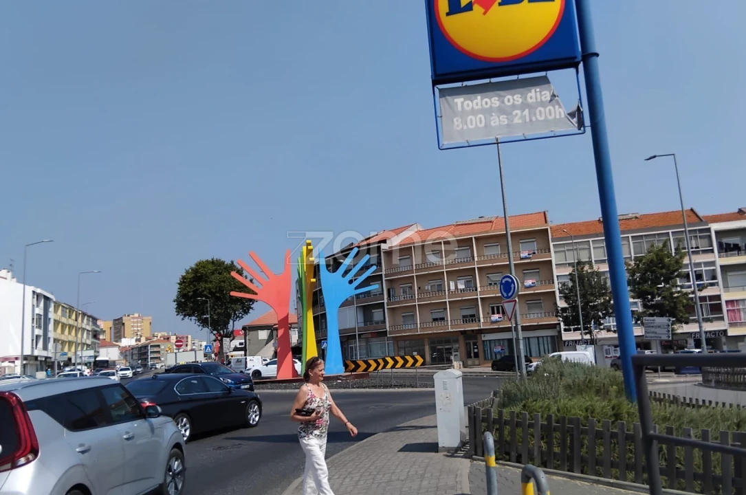 Apartamento T3 para Venda em Amora Foto 12