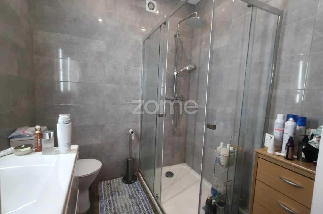 Apartamento T3 para Venda em Amora Foto 14