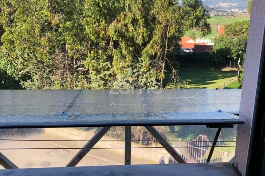 Apartamento T3 para Venda em Santo António dos Cavaleiros e Frielas Foto 22
