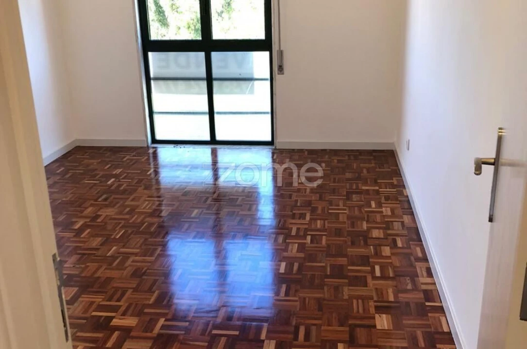 Apartamento T3 para Venda em Santo António dos Cavaleiros e Frielas Foto 15