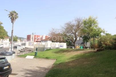 Apartamento T3 para Venda em Santo António dos Cavaleiros e Frielas