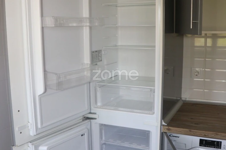 Apartamento T3 para Venda em Santo António dos Cavaleiros e Frielas Foto 14