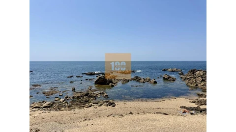 Apartamento T2 para Venda em Aldoar, Foz do Douro e Nevogilde