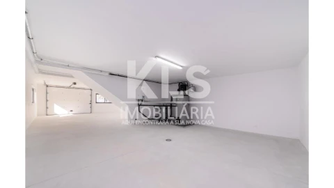 Moradia T4 para Venda em Tavarede