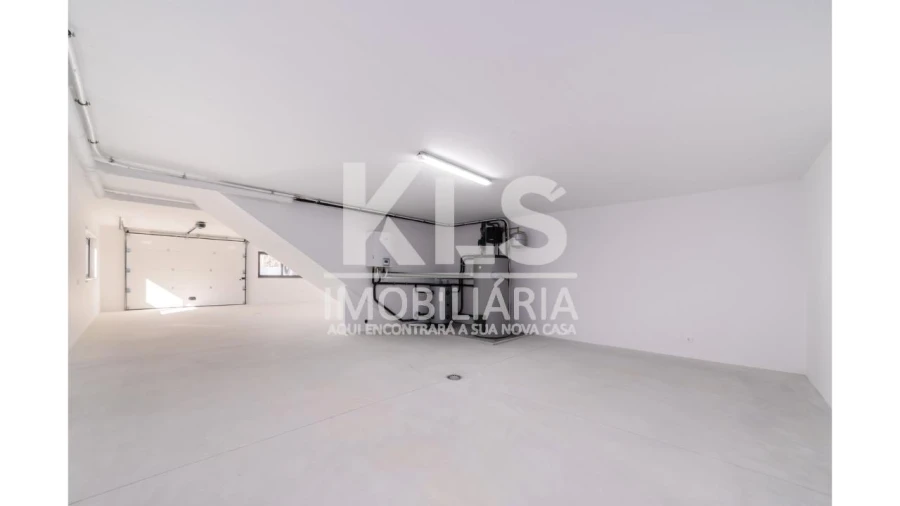 Moradia T4 para Venda em Tavarede Foto 17