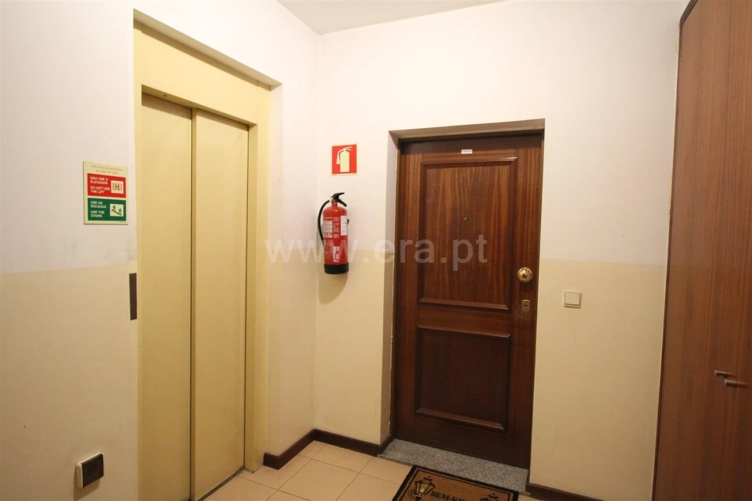 Apartamento T3 para Venda em Gulpilhares e Valadares Foto 13