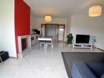 Apartamento T3 para Venda em Gulpilhares e Valadares