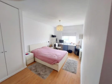 Apartamento T3 para Venda em Gulpilhares e Valadares