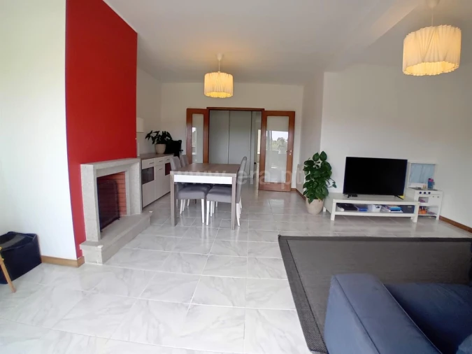 Apartamento T3 para Venda em Gulpilhares e Valadares Foto 2