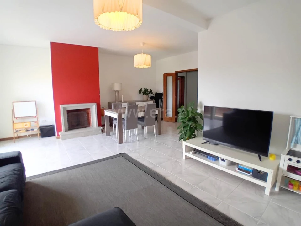 Apartamento T3 para Venda em Gulpilhares e Valadares Foto 1