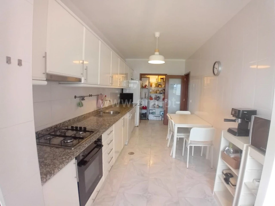 Apartamento T3 para Venda em Gulpilhares e Valadares Foto 3