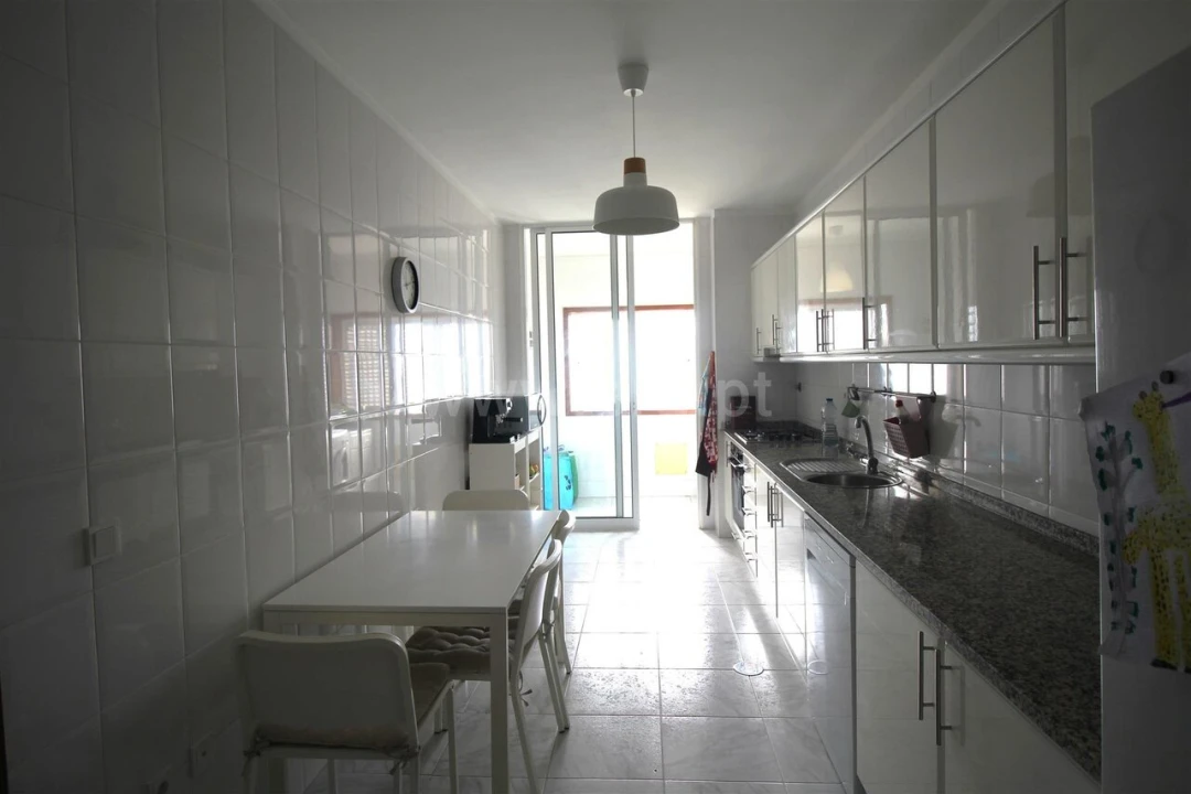 Apartamento T3 para Venda em Gulpilhares e Valadares Foto 2