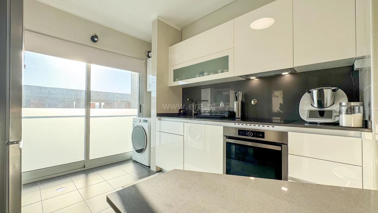 Apartamento T2 para Venda em Penafiel Foto 7