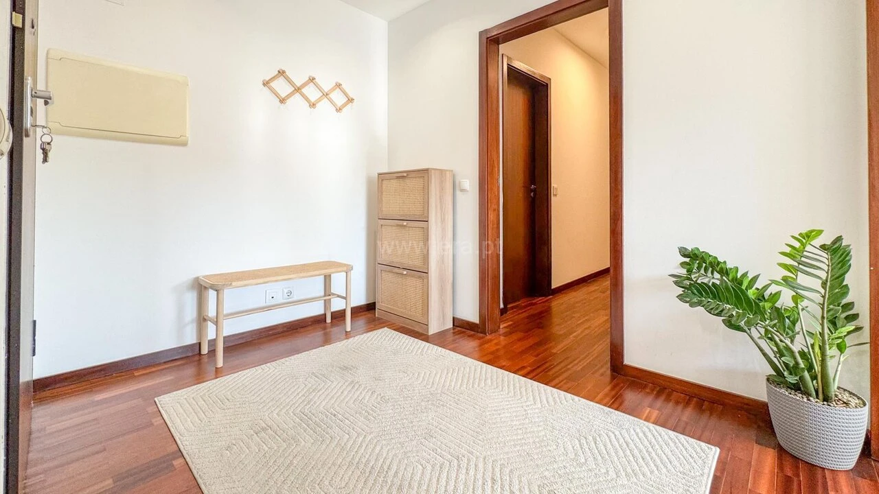 Apartamento T2 para Venda em Penafiel Foto 11