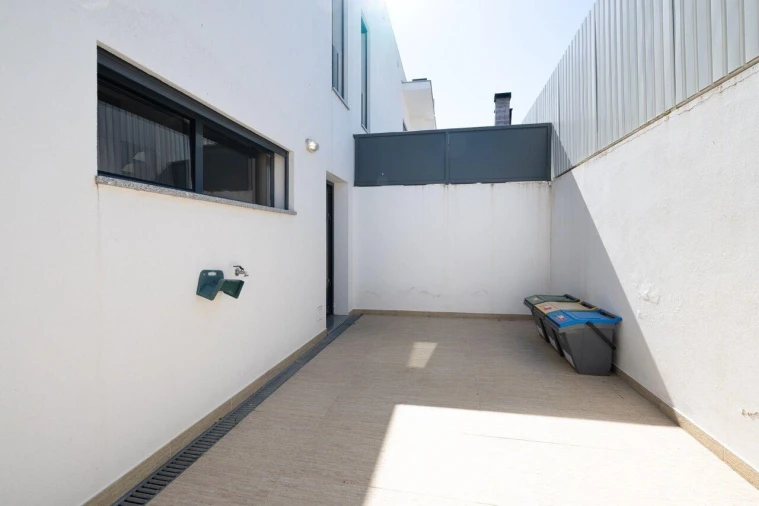 Moradia T4 para Venda em Nossa Sra de Fatima Foto 28