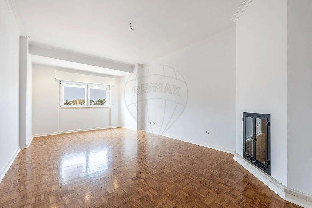 Apartamento T3 para Venda em Cascais e Estoril Foto 2