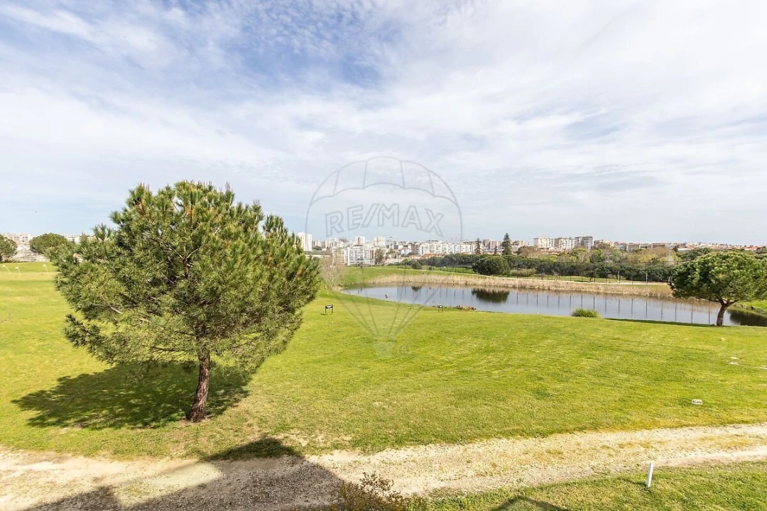 Apartamento T4 para Venda em Lumiar Foto 16
